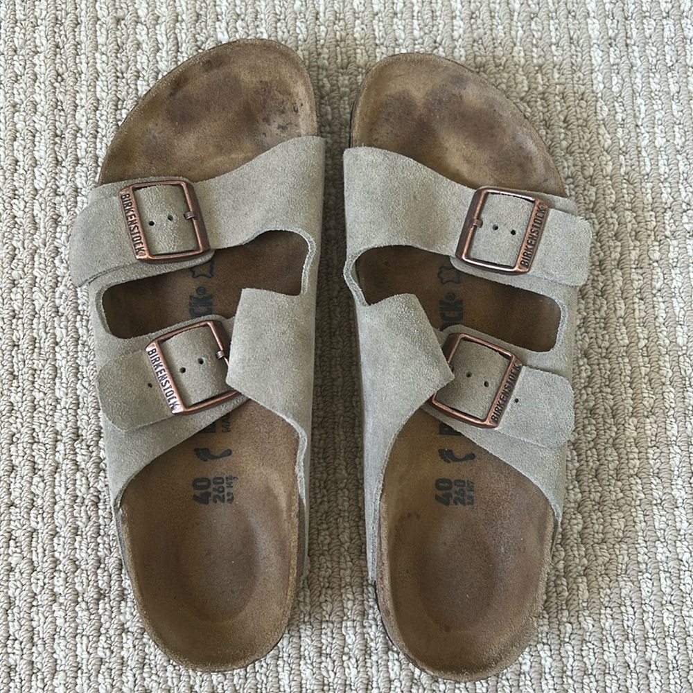 BIRKENSTOCK Arizona taupe suede leather soft footbed sandal size 40 (women’s)